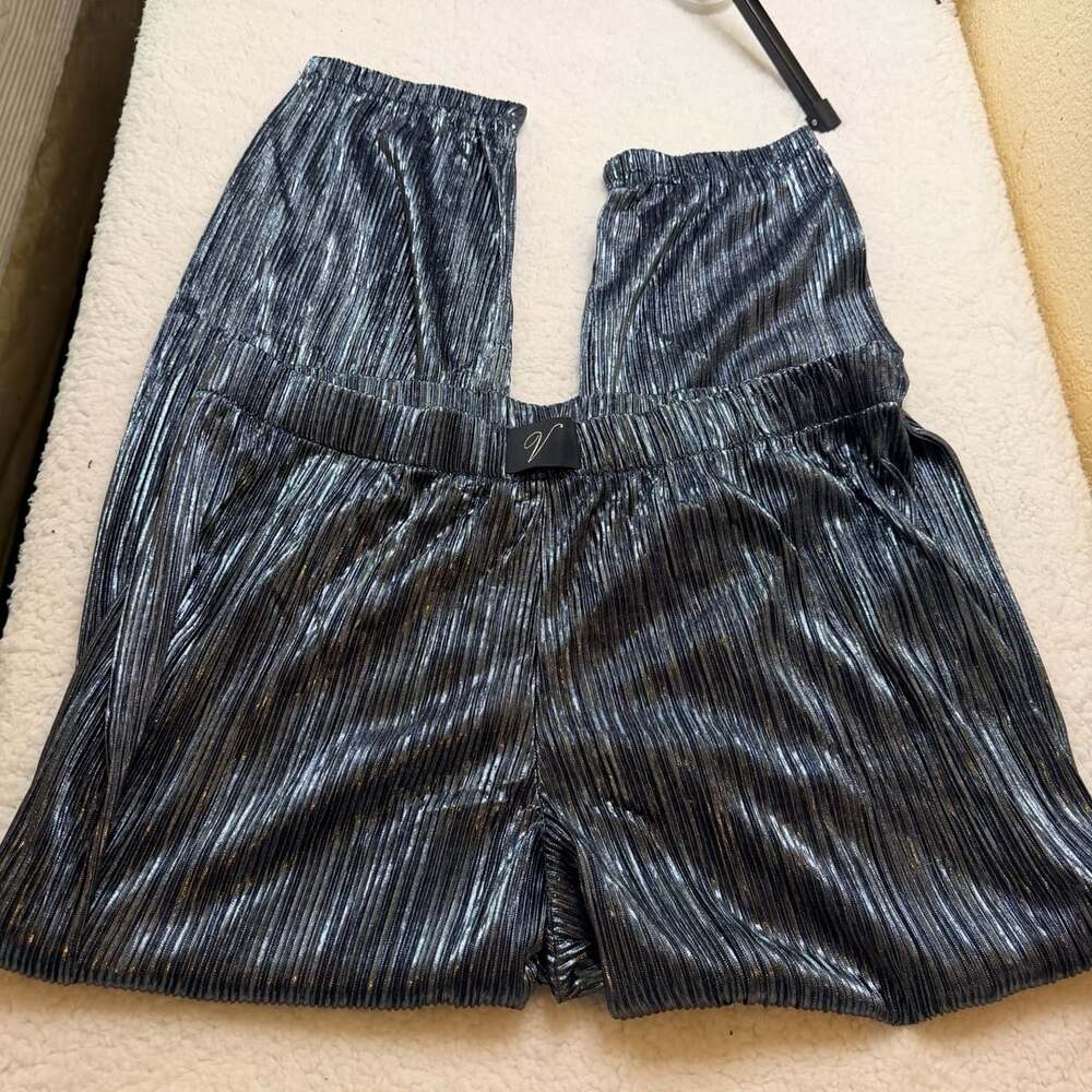 Victoria's Secret Pleated Metallic Pants Size Large